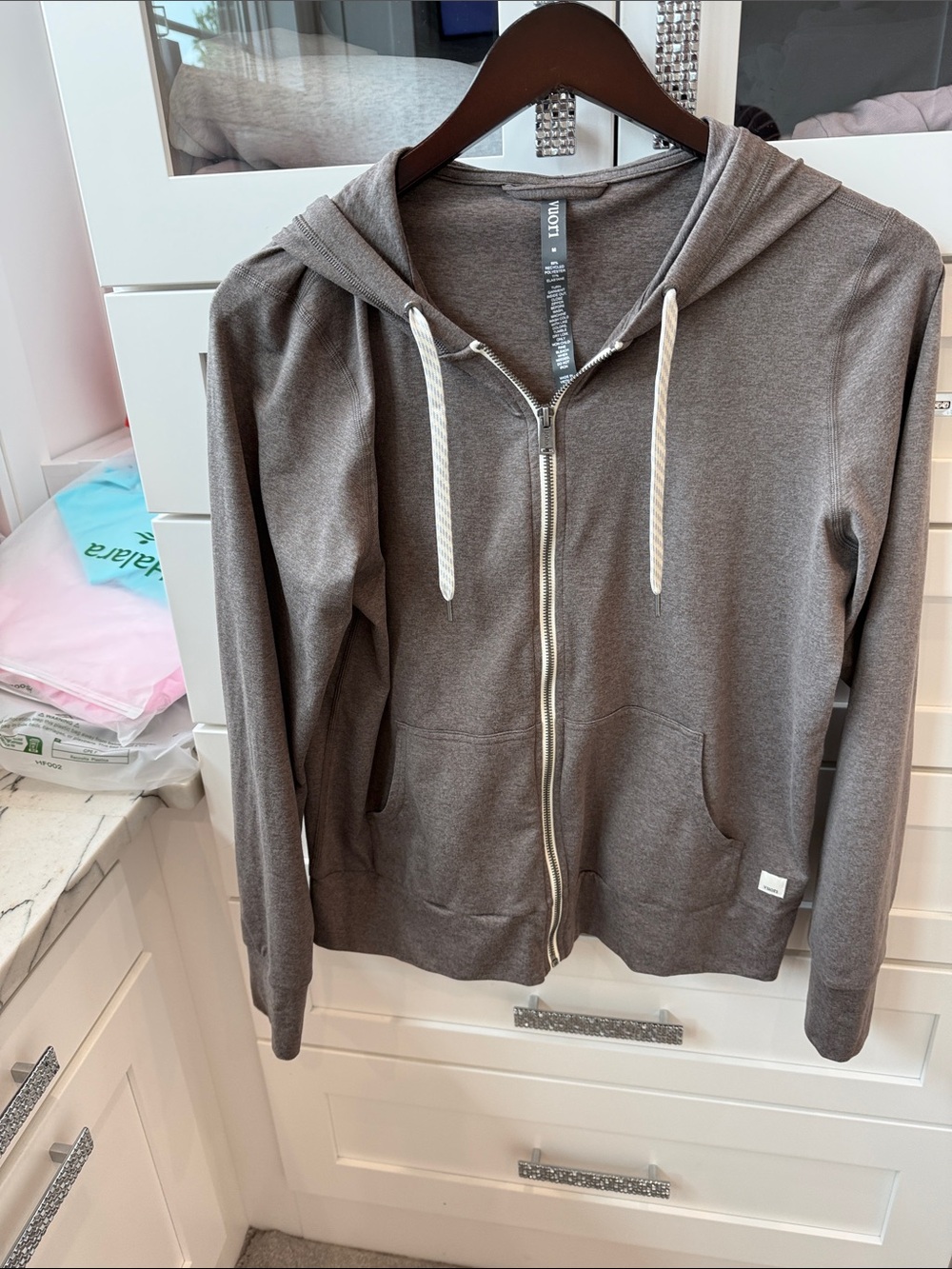 Vuori Gray Full-Zip Hoodie Sweatshirt